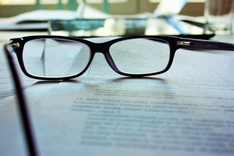 Tips for Choosing the Right Spectacle Frames Online