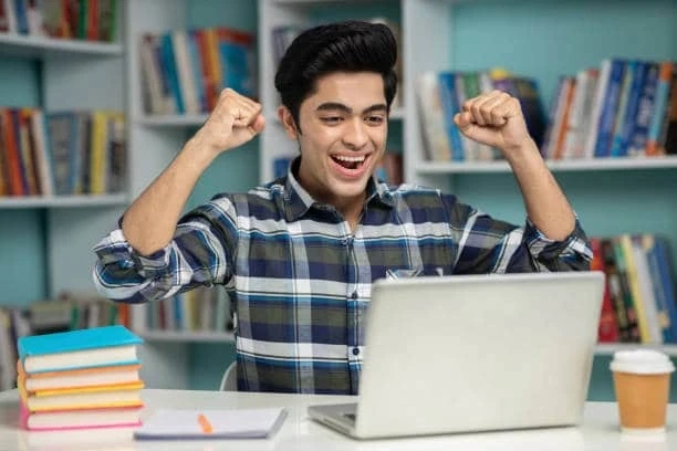 Why Should You Purchase B Pharma Books From the Internet?