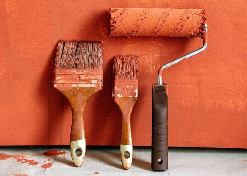 Which to Use, Paint Roller or Paint Brush?