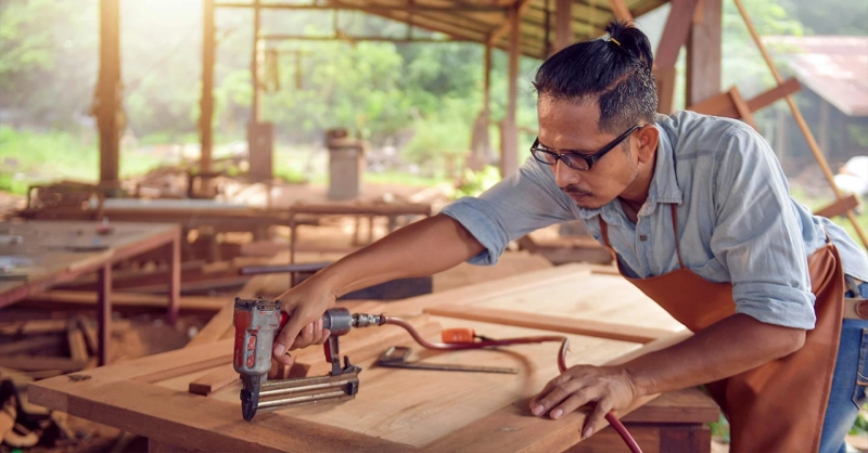 How Technology Is Transforming Carpentry Work in Dubai