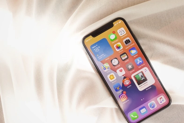 A Guide to Manually Enable Night Mode on iPhone 12 Pro and iPhone 12 Pro Max
