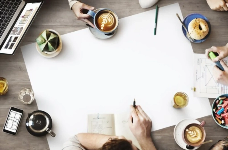 Why Should Construction Websites Prioritize Mobile-Friendly Design?