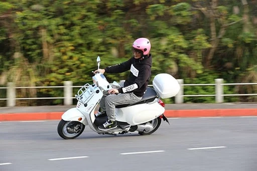 Body Made Of Iron Plates, These 6 Techniques Make The Vespa Sprint Body Keeps Shiny
