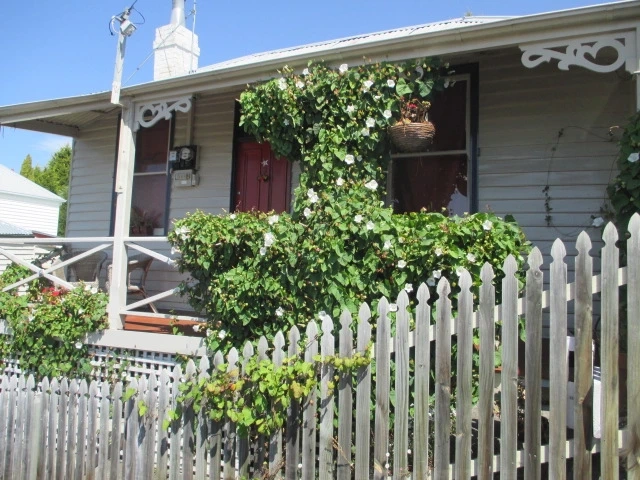 When hiring a realtor, take into consideration these factors 