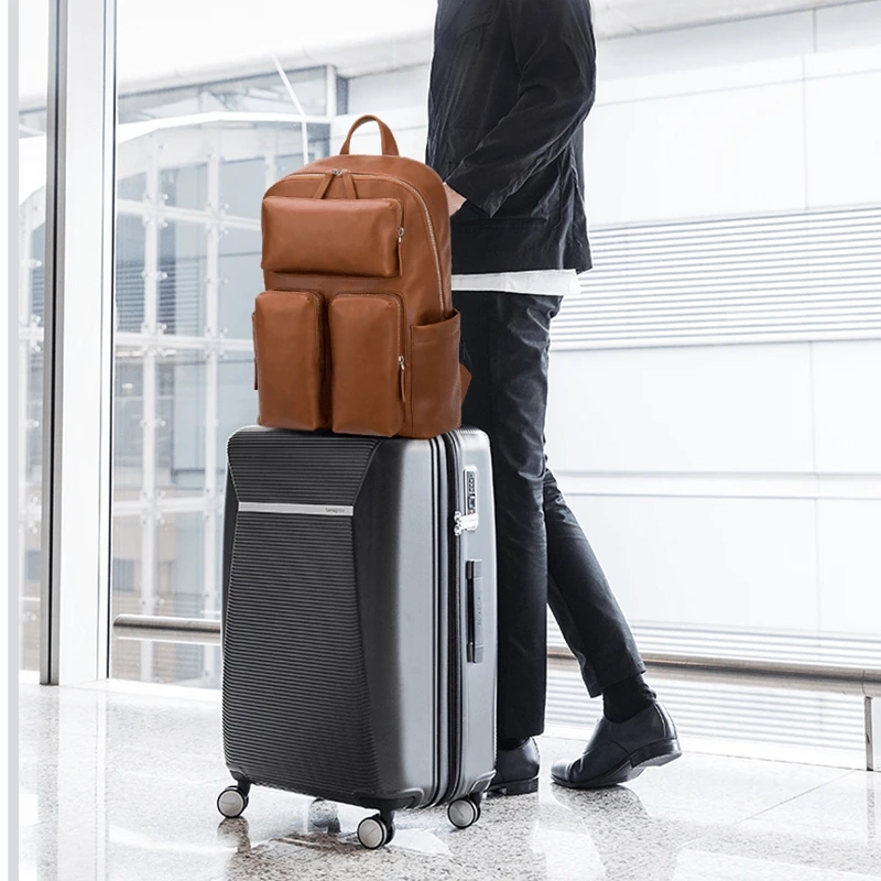 The Benefits of Working with Backpack Manufacturers