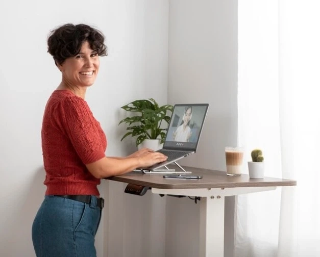 Electric Adjustable Desk for Effortless Workday Comfort