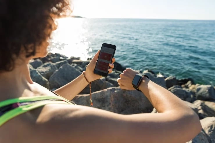 How to Use a Phone Number Tracker in the UK