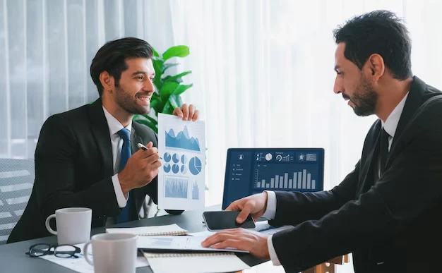 What is the role of a financial advisor?