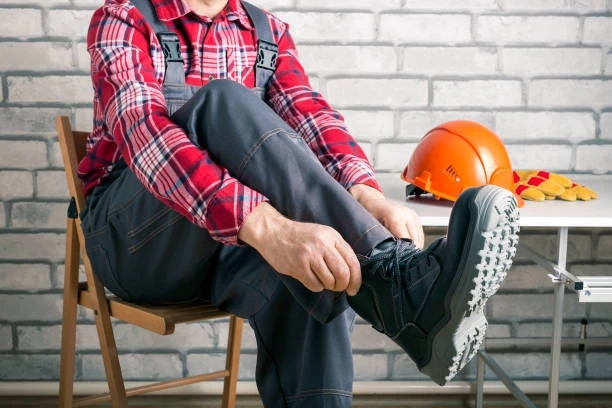 When to Replace Your Safety Shoes: Signs of Wear and Tear
