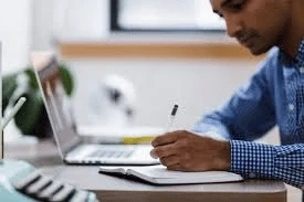 Reflective Essay Topics for Literature Students