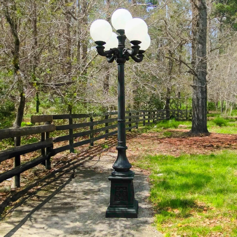 Outdoor Pole Lamps: A Statement for Your Space