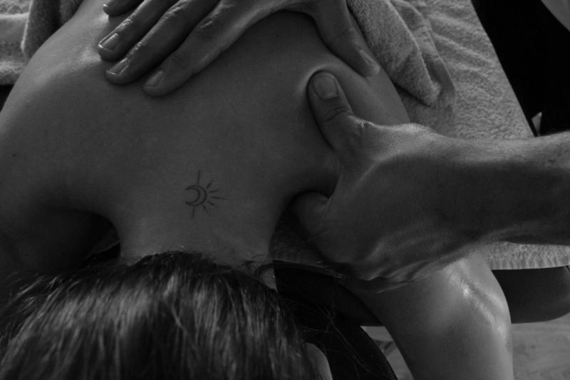 Classical Swedish Massage explained simply for everyday tired bodies