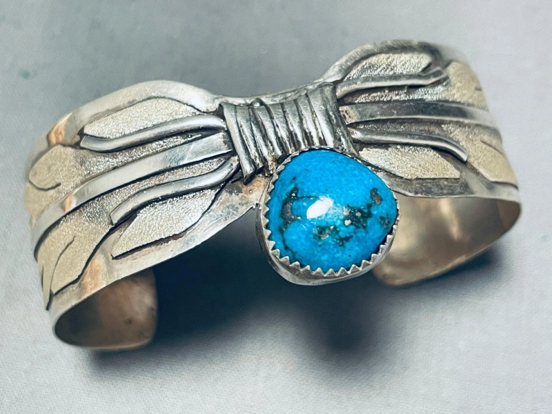 Explore Stunning Turquoise Bracelets for a Timeless and Elegant Look