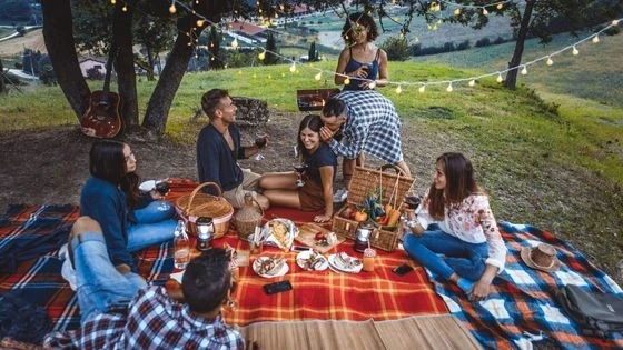 Eight fun games to play at a picnic