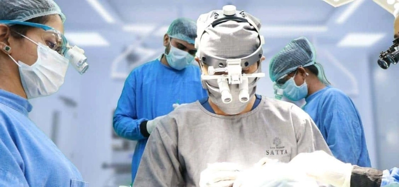 Unlocking Confidence: The Art and Science of Hair Transplants in Delhi