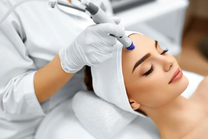 7 Factors to Consider When Choosing a Beauty Clinic for Skin Therapy