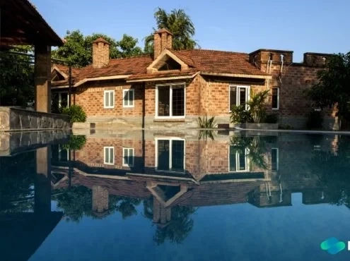Maximizing Profits in the Film Industry: The Role of Production Houses and Breezo's Expertise
