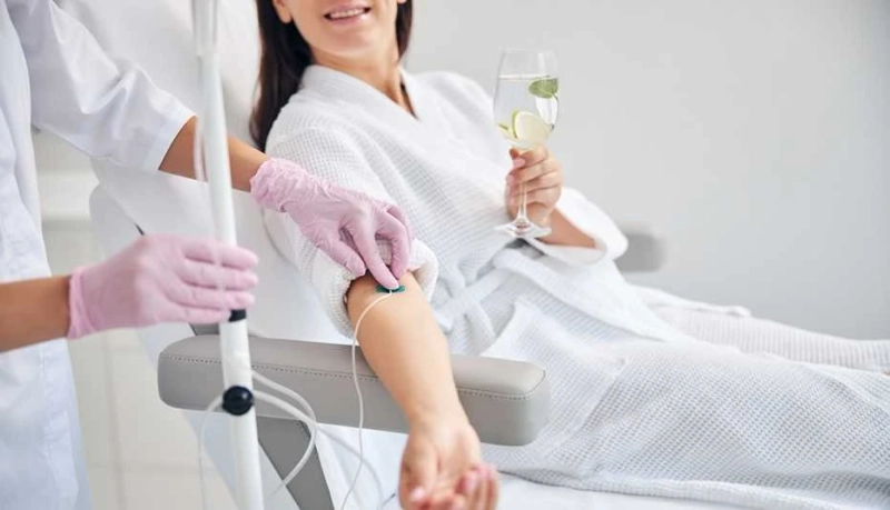 Detox IV Drip: Lightning Hydration and Cellular Rehydration.
