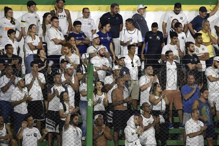Conmebol investigará ato racista em jogo do Santos na Libertadores