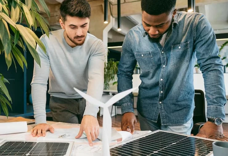 Choosing the Best Energy Consulting Firms for Long-Term Savings