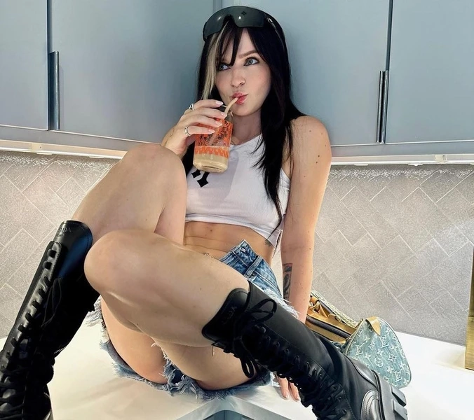Uncovering BitchesGirls: The Premier Source for OnlyFans Celebrity Content