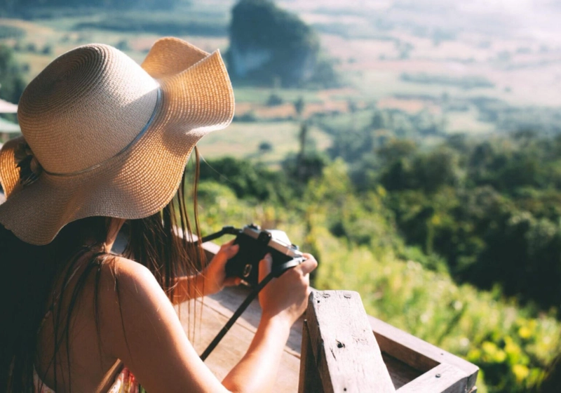 Explore Ireland in Comfort with Private & Luxury Taxi Tours