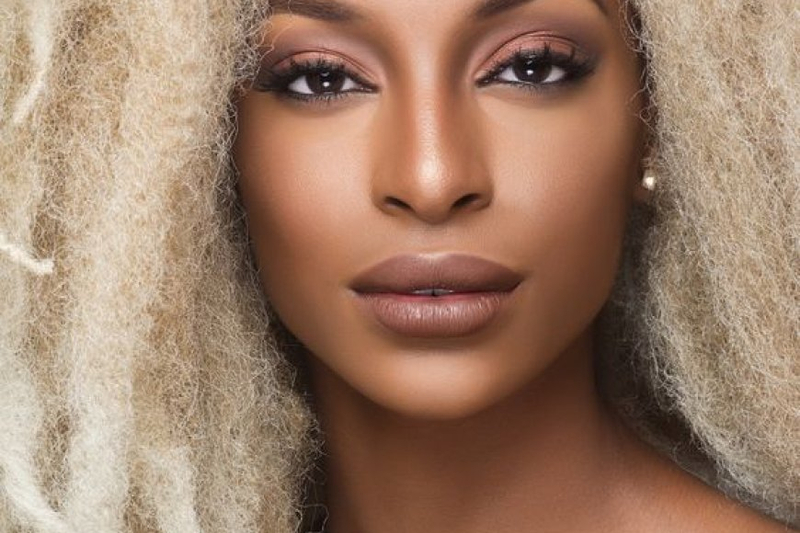 The Ultimate How-To: Blending 613 Hair Color Seamlessly with Kinky Curly Hair