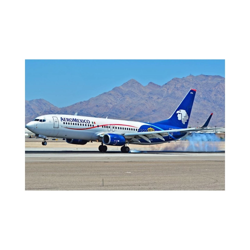 How to contact a real person in Aeromexico?