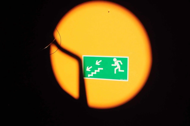 How to Train People in Evacuation for Maximum Safety