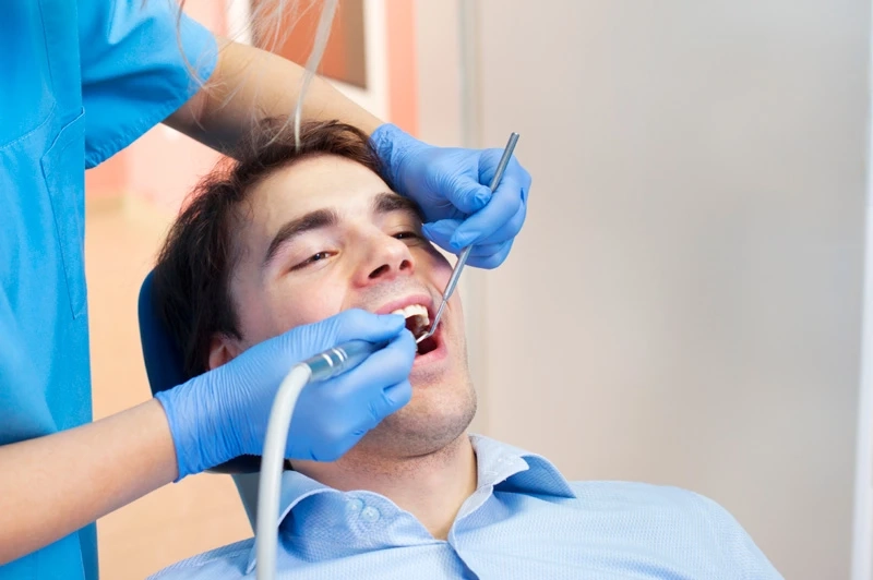 How Teeth Cleanings Kill Algae?