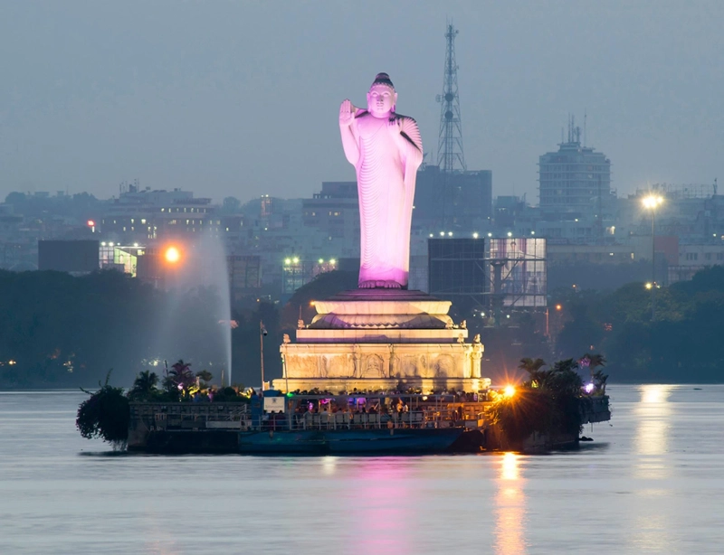 What are the places to visit in Hyderabad this 2021?