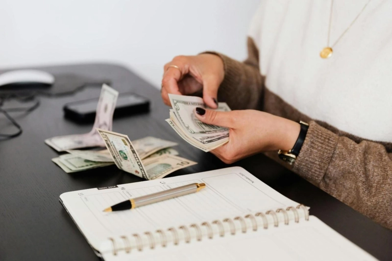  Seasonal Accounting Strategies for eCommerce and Restaurants