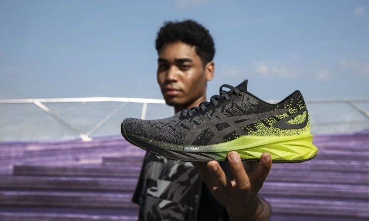 ASICS introduces DYANABLAST ™, a shoe that takes everyone on a run with more fun than ever.