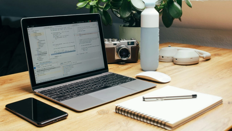 Setting Up the Perfect Computer Desk for Productivity and Comfort