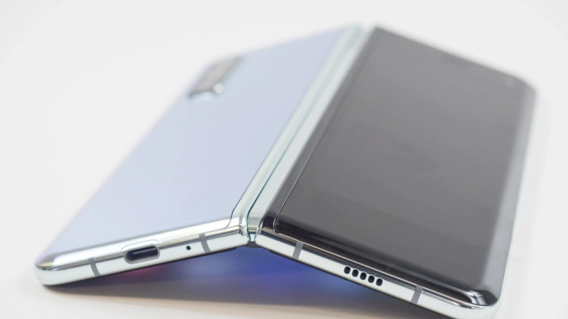 Samsung's Upcoming Foldable Phones May Feature Water Resistance