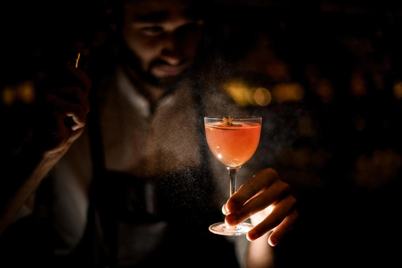 Why You Should Hire a Bar for a Party – Make Every Event Unforgettable