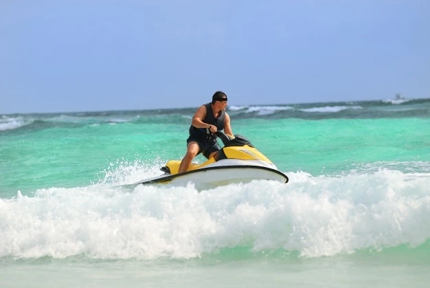 A Complete Guide on How to Dress up for Water Sports