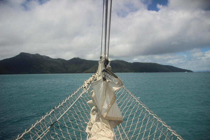 Power in Light Winds: Why Your Catalina 22 Genoa Needs a Boost 