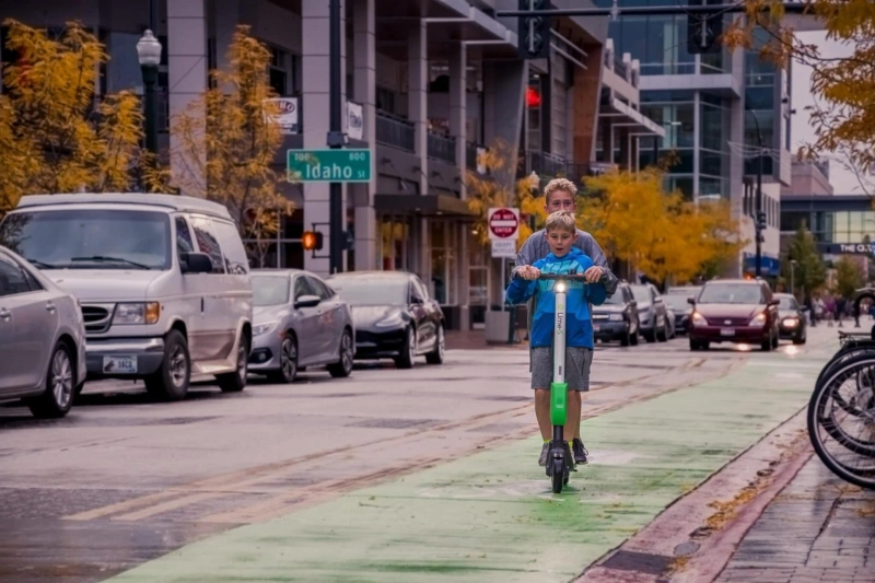 4 Locations Perfect for An E-Scooter Ride