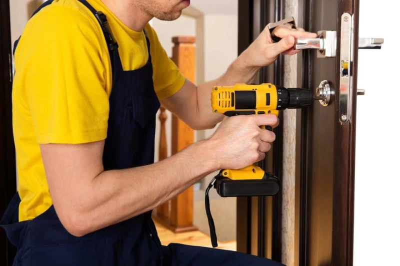 Crisis Control: Mastering Emergency Locksmith Services