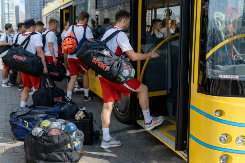 Transporting Large Sports Teams with Equipment: What Works Best