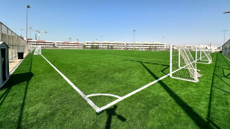 What Are the Key Benefits of Choosing an Artificial Turf Supplier in the UAE?