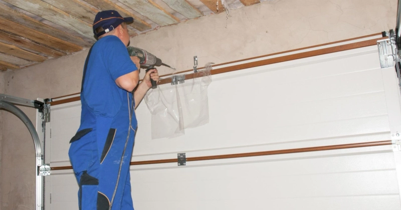 What Makes a Company the Best at Commercial Door Repair?