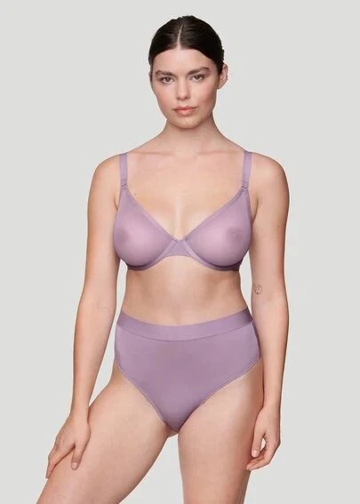 Stunning (and Surprising) Bra Colors Perfect for Fall and Winter