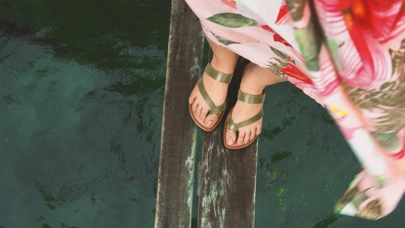 Best Flip Flops for Travel: Comfort Meets Portability