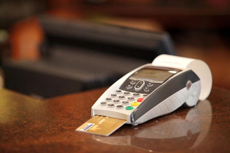 Choosing the Right Card Reader is the best for Small Businesses