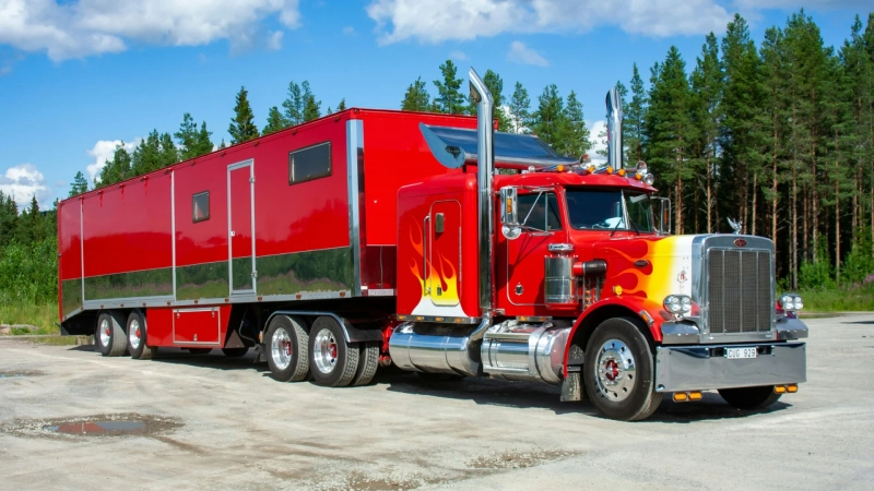 Trailer Kingpin Replacement: What to Do When Yours Is Damaged