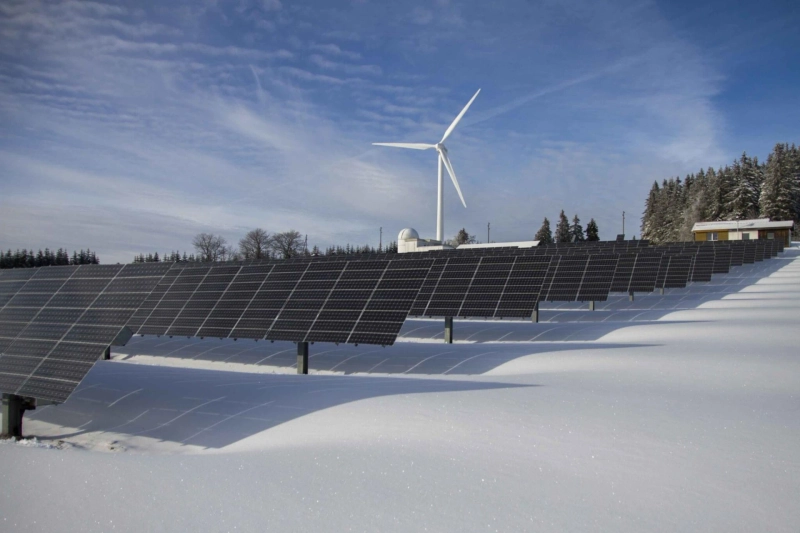 Do Solar Panels Work in Winter