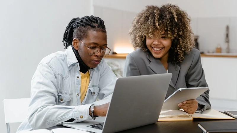 How Delhi-Based Job Consultancies Handle Executive Search?