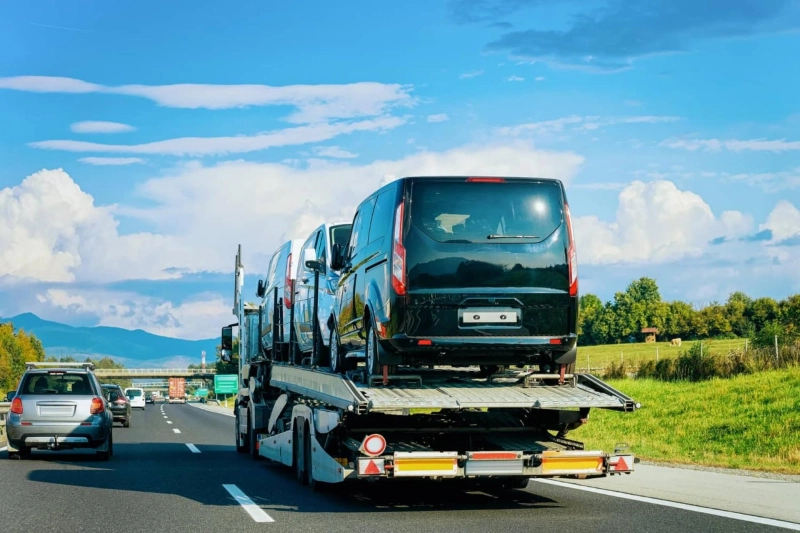 The Benefits of Having a Medium-Duty Towing Service